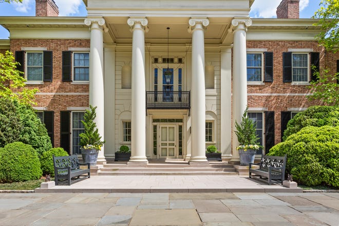 The Frist family mansion at 1304 Chickering Road in Belle Meade has been sold for $32 million. Built by HCA Healthcare co-founder Dr. Thomas Frist Jr., the property sits on a 50-acre parcel had been on the market since 2022.