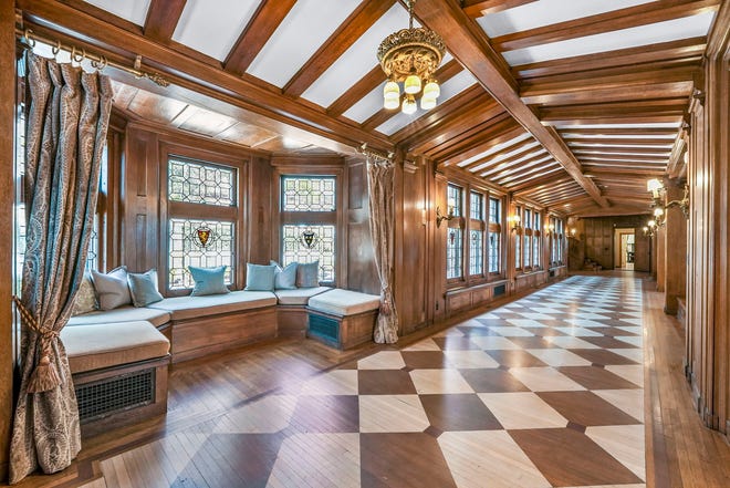 A Montclair home completed in the spring of 1909, 10 Edgewood Terrace was built for Ellis P. Earle, who helped finance the Empire State Building.